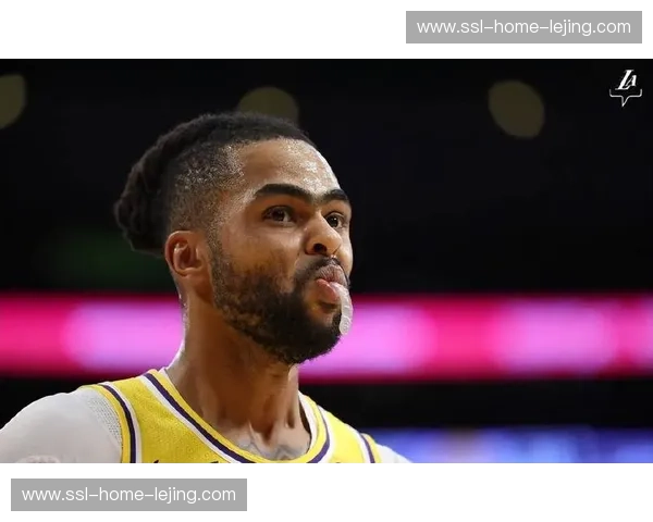 紫金荣耀碰撞南海岸硬核，NBA湖人vs热火，腾讯直播带你直击这一场宿命对决！